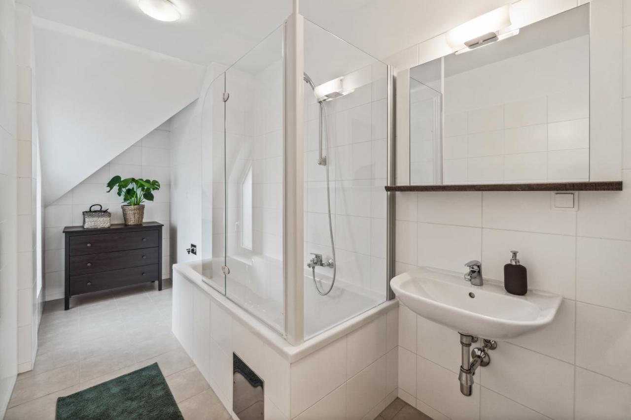 Design Apartments In Favoriten Вена Экстерьер фото